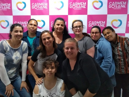Vereadora Carmem Rosane recebe o Grupo Acreditar formado por mães de autistas lourencianos