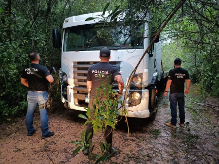 Polícia Civil recupera caminhão furtado em São Lourenço