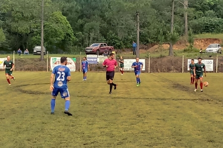 Campeonato Municipal de Futebol entra nas quartas de final