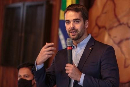 Reunião do governador com prefeitos pode suspender cogestão tentando evitar cenário ainda pior