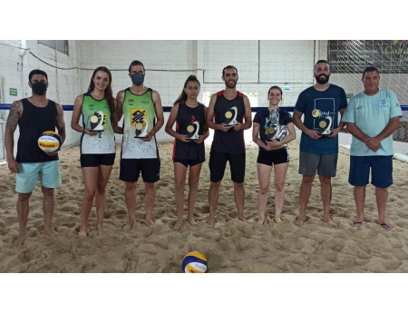  Circuito Verão de vôlei de praia misto teve início neste final de semana