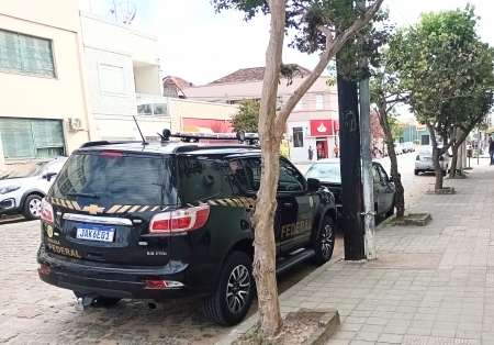 Polícia Federal realiza operação contra desvios de recursos públicos da saúde no RS
