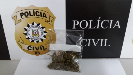 Polícia Civil cumpriu mandado de busca e apreensão por tráfico de drogas no Bairro Arthur Kraft