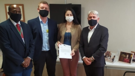 Prefeito busca recursos para aquisição de nova ambulância