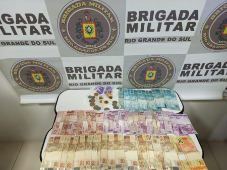 Brigada Militar prende um homem por tráfico de drogas em Camaquã