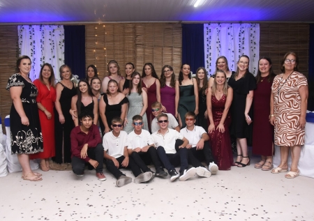 Escola Maximiliano Strauss realizou formatura da turma do 9º ano