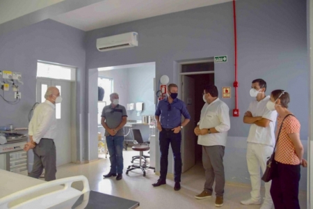 Prefeito Rudinei Härter prospecta implantação de cirurgias dentárias com anestesia geral para crianças com deficiência ou TEA