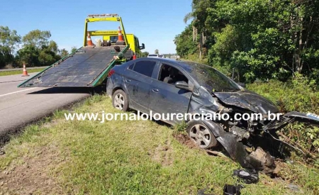 Veículo perdeu o controle e se acidentou na BR-116 em Turuçu