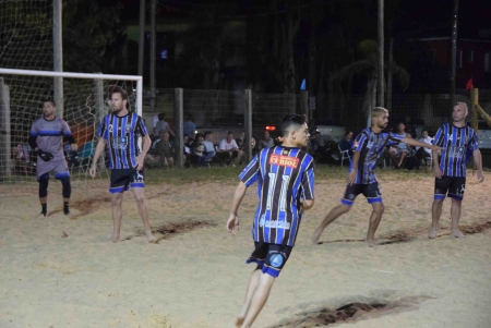 Definidas as equipes que irão disputar as finais do Campeonato Praiano de Futebol de Areia