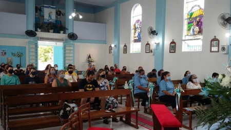 Missas em homenagem à Nossa Senhora de Navegantes foram realizadas nesta terça-feira