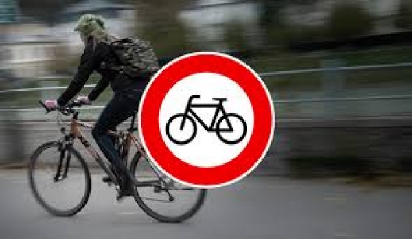 Multas a ciclistas e pedestres  foram prorrogadas por um ano