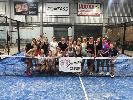 Liga de Padel das Gurias de SLS realizou confraternização de final de ano no PlayPadel