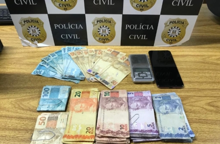 Polícia Civil realizou mandado de busca e apreensão em investigação por tráfico de drogas na Lomba