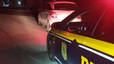 Criminosos com carro roubado foram presos pela PRF em Camaquã