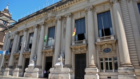Governo do Estado quita 13º salário nesta segunda (20)