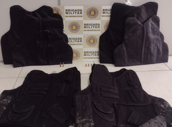 Brigada Militar apreende dois coletes balísticos e munições