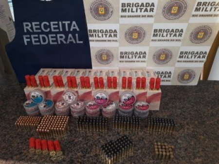 Operação intercepta veículo com contrabando de munição na BR 116 em São Lourenço do Sul