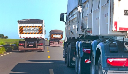 Motoristas de caminhões e ônibus sem exame toxicológico pagarão multa