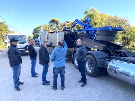 Nova Draga adquirida pela Prefeitura Municipal foi entregue nesta terça-feira