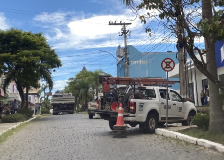 Após ser reestabelecida, energia elétrica caiu novamente