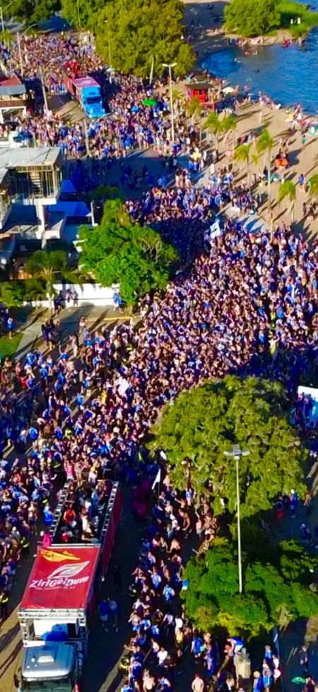 Ziriguidum levou multidão à orla da Praia das Nereidas