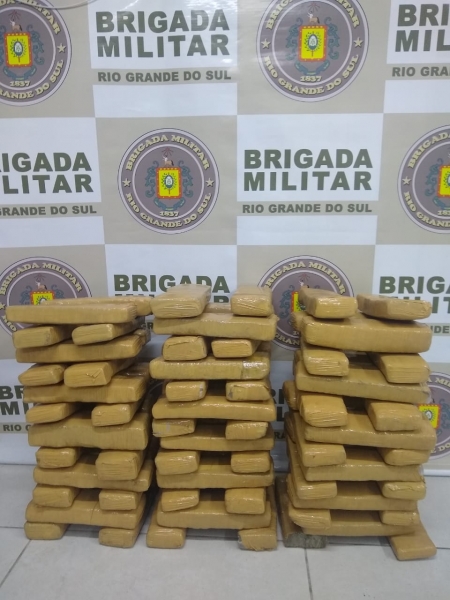 Brigada Militar e PRF prendem homem por tráfico de drogas em São Lourenço do Sul