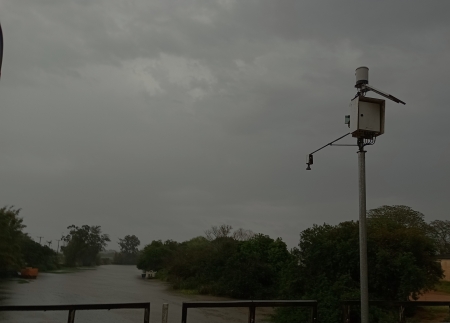 Temporal trouxe vento, chuva forte e granizo