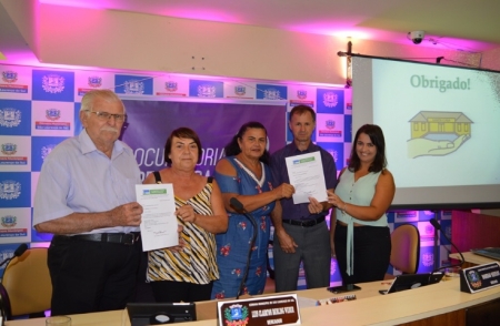 Márcia Lucas recebe a confirmação de R$ 300 mil para a estruturação da Santa Casa de São Lourenço do Sul