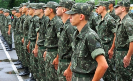Nascidos em 2004 têm até dia 30 de junho para fazer o alistamento militar