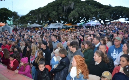 Neste domingo (24) acontece a Festa do Colono e Motorista na Coxilha do Barão