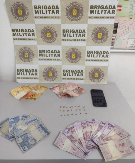 Brigada Militar prendeu homem por tráfico de drogas na rua Oswaldo Aranha