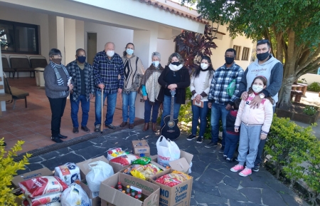 Comunidade Nossa Senhora da Conceição do Boqueirão realizou doação ao Lar dos idosos Santo Antônio