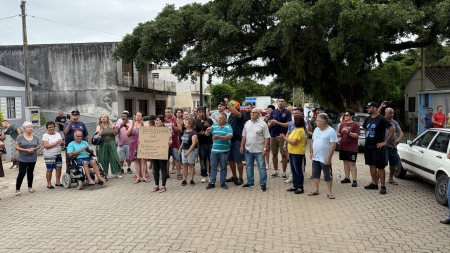 População de SLS realiza manifestação contra a CEEE Equatorial na manhã desta quinta-feira