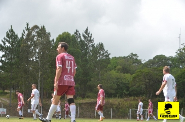 Resultados da última rodada da fase classificatória do Campeonato Municipal de Futebol 2018