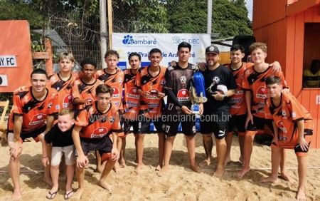 Equipe sub 15 da Escolinha de Futebol SF 13 é campeã no Campeonato Praiano de Arambaré