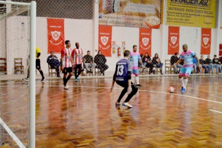 Taça São Lourenço de Futsal define finalistas nesta quinta-feira (12)