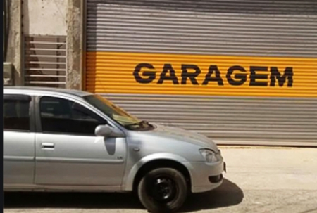 CURIOSIDADE: Posso estacionar o meu carro na entrada da minha garagem?