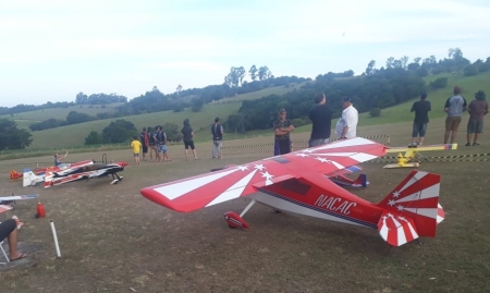 Aeromodelismo: "Carnaval Voador" acontece na localidade do Coqueiro