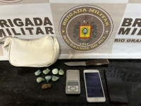 Mulher é presa por tráfico de drogas em São Lourenço do Sul