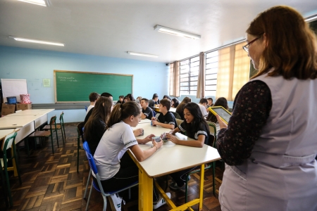 Estado anuncia novos concursos para professores  e encaminha projetos à Assembleia para qualificar a educação