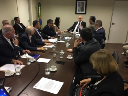 Prefeito Rudinei Härter reivindica regularização de repasses ao SUAS e inclusão do Município no Programa Segundo Tempo ao Ministro Osmar Terra