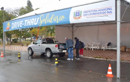 Drive Thru Solidário já está recebendo doações 
