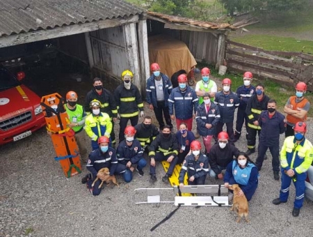 Corpo de Bombeiros de SLS participou de curso nos dias 07 e 08 de julho