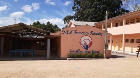 Direção da Escola Francisco Frömming participa de webseminário sobre a educação no atual momento 