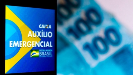 Nascidos em abril recebem novas parcelas do auxílio nesta sexta-feira