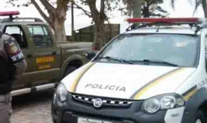 Assalto a mão armada em estabelecimento comercial na rua Mariz e Barros
