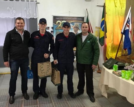 Corpo de Bombeiros participa da reunião Pedagógica Especial do Projeto Verde na localidade de Bom Jesus, Interior de São Lourenço do Sul