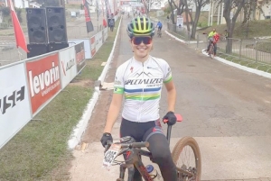 podio bruna elias