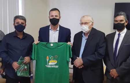 O Deputado federal  Ubiratan Sanderson (PSL) destinou  R$ 100 mil para a Santa Casa de São Lourenço