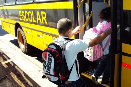 Transporte escolar: ainda faltam 4 ônibus para a Escola Rodolfo Bersch